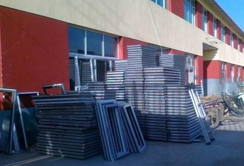 金属材料工程专业的就业方向与前景广阔,但对于具体的选择和规划,不少学生仍感到迷茫。今天就让我们一起来探讨一下这个热门专业的未来之路吧!